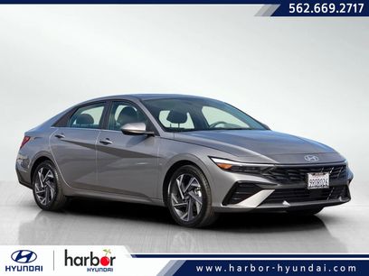 Certified 2025 Hyundai Elantra SEL