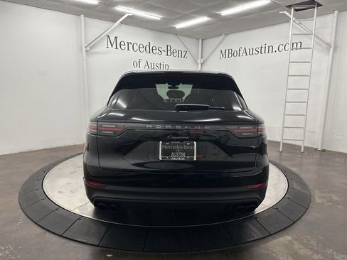 Used 2023 Porsche Cayenne image 6
