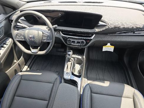 Used 2024 Buick Envista Sport Touring w/ Convenience I Package FWD image 24
