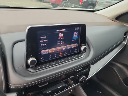 Used 2021 Nissan Rogue SV FWD image 27