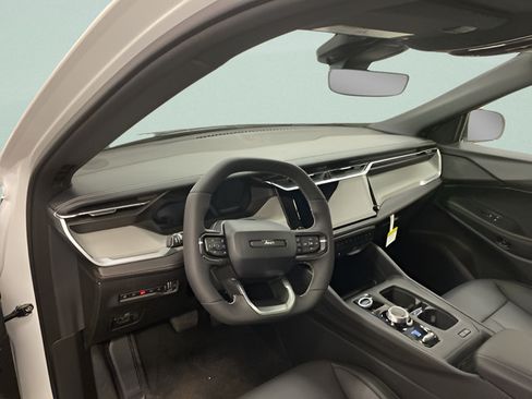 Used 2026 Jeep Cherokee Limited AWD/4WD image 7