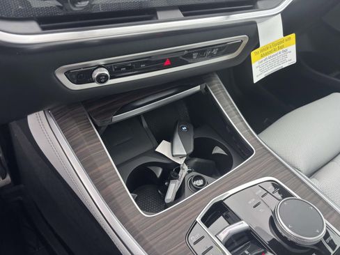 New 2026 BMW X5 xDrive40i w/ M Sport Package AWD/4WD image 22