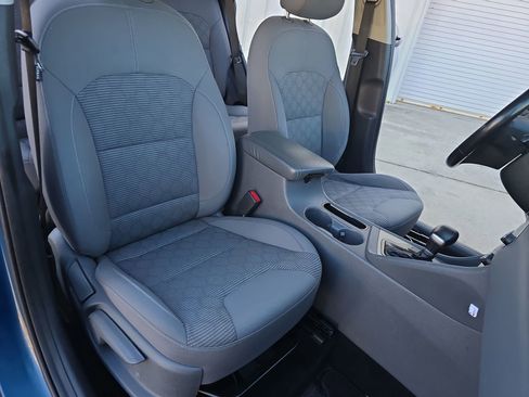 Used 2018 Kia Niro LX image 14