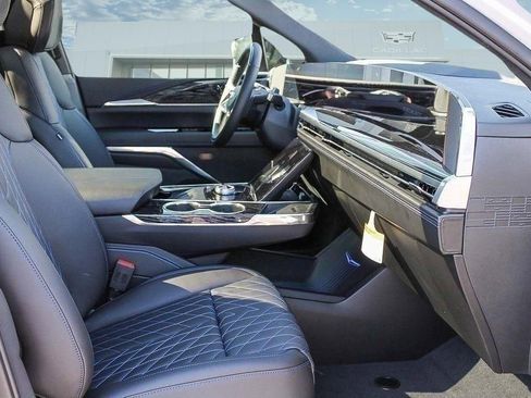 New 2026 Cadillac Escalade IQL Sport 1 AWD/4WD image 13