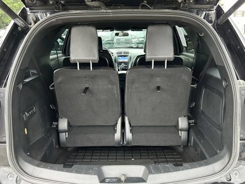 Used 2019 Ford Explorer Limited w/ Class III Trailer Tow Package AWD/4WD image 13