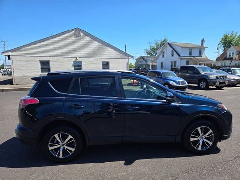 Used 2017 Toyota RAV4 XLE w/ All Weather Liner Package AWD/4WD image 5