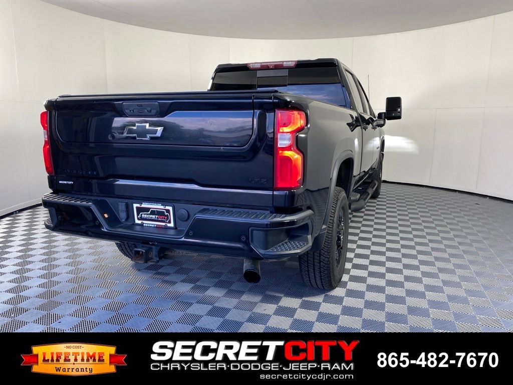 Used 2022 Chevrolet Silverado 3500 LTZ w/ LTZ Plus Package AWD/4WD image 7