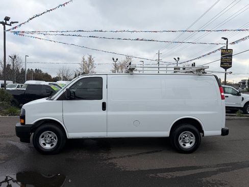 Used 2021 Chevrolet Express 2500 w/ Driver Convenience Package image 6