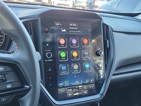 Used 2024 Subaru Crosstrek 2.5i Limited image 30