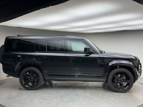 New 2026 Land Rover Defender 130 V8 AWD/4WD image 9