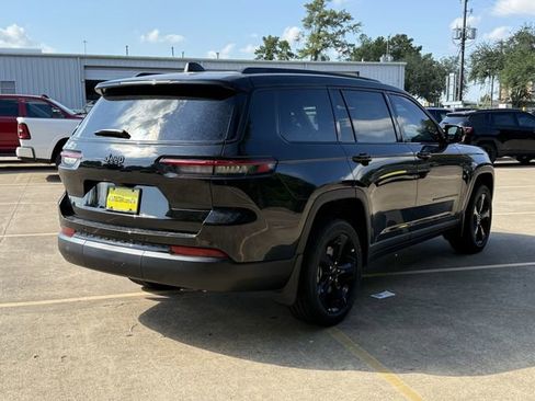 New 2025 Jeep Grand Cherokee L Altitude RWD image 7