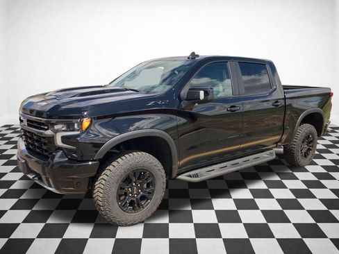 Certified 2025 Chevrolet Silverado 1500 ZR2 w/ Technology Package AWD/4WD image 31