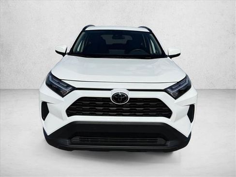 Used 2025 Toyota RAV4 XLE FWD image 2