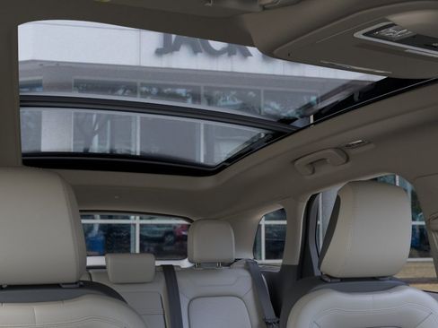 New 2026 Lincoln Corsair Premiere AWD/4WD image 22