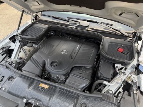 Used 2020 Mercedes-Benz GLS 450 4MATIC image 40