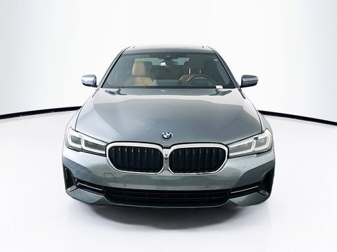 Used 2021 BMW 530i w/ Premium Package image 2