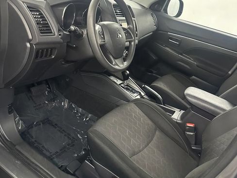 Used 2020 Mitsubishi Outlander Sport ES FWD image 10