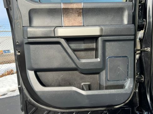 Certified 2022 Ford F450 Lariat w/ Lariat Ultimate Package image 51