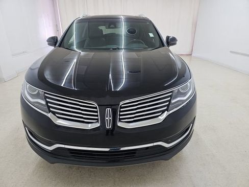 Used 2017 Lincoln MKX Reserve w/ Lincoln MKX Climate Package FWD image 12
