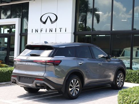 Certified 2023 INFINITI QX60 Pure FWD image 4
