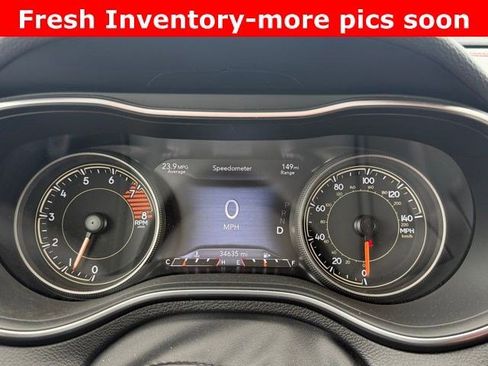 Used 2022 Jeep Cherokee Trailhawk w/ Comfort/Convenience Group image 6