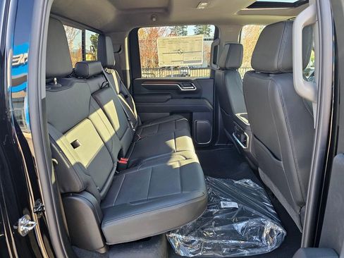 New 2026 GMC Sierra 2500 Denali w/ Denali Reserve Package AWD/4WD image 12