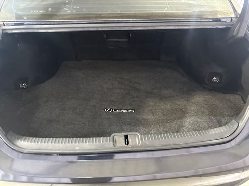 Used 2020 Lexus ES 300h w/ Premium Package FWD image 11