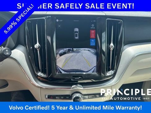 Certified 2024 Volvo XC60 B5 Core w/ Protection Package Premier AWD/4WD image 16