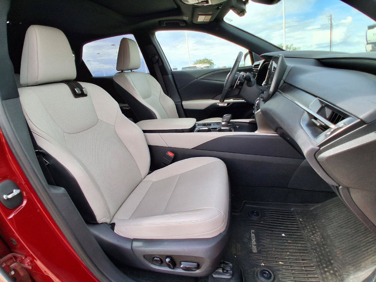 Used 2023 Lexus RX 350 Premium w/ Cold Area Package AWD/4WD image 27