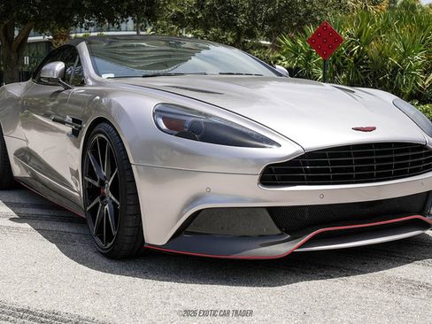 Used 2014 Aston Martin Vanquish Volante RWD image 18