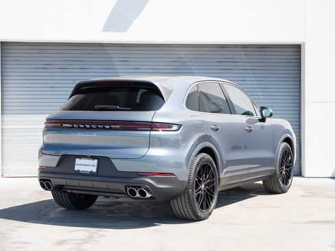 New 2026 Porsche Cayenne S AWD/4WD image 7