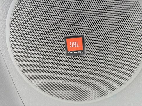 Used 2017 Toyota Highlander Limited image 41