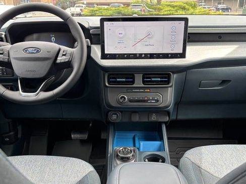 New 2025 Ford Maverick XLT w/ XLT Luxury Package image 19