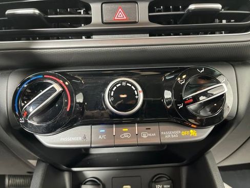 Used 2023 Hyundai Kona SEL FWD image 27