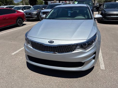 Used 2016 Kia Optima EX FWD image 4