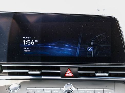 Certified 2025 Hyundai Elantra SEL FWD image 14