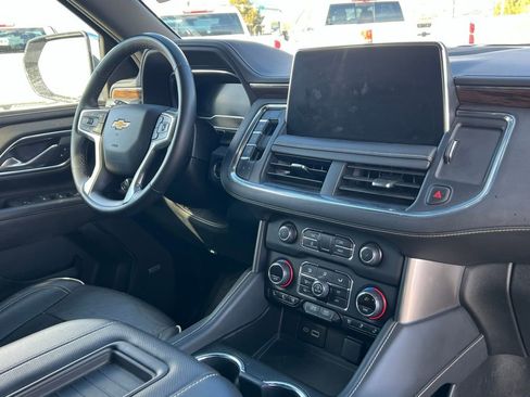 Certified 2023 Chevrolet Suburban Premier AWD/4WD image 15