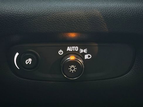 Used 2023 Chevrolet Traverse High Country w/ LPO, Floor Liner Package image 22