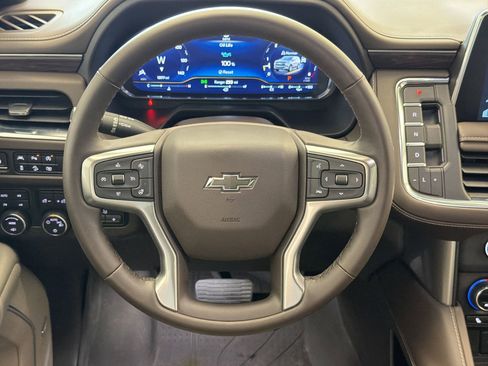 Used 2024 Chevrolet Tahoe Z71 w/ Z71 Off-Road Package AWD/4WD image 17