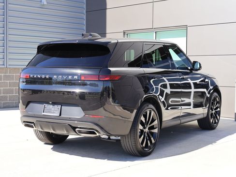 Certified 2025 Land Rover Range Rover Sport SE AWD/4WD image 7
