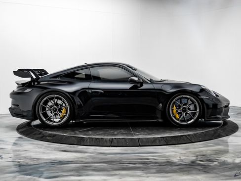 Used 2022 Porsche 911 GT3 image 18