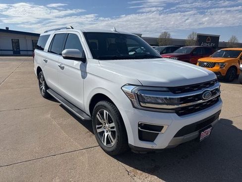Used 2023 Ford Expedition Max Limited AWD/4WD image 3