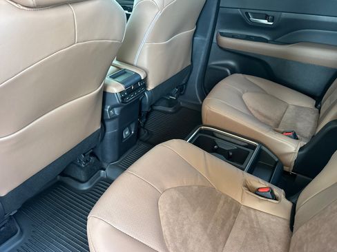 New 2026 Toyota Grand Highlander AWD Hybrid image 10