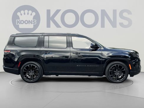 Used 2022 Jeep Grand Wagoneer Series II AWD/4WD image 12