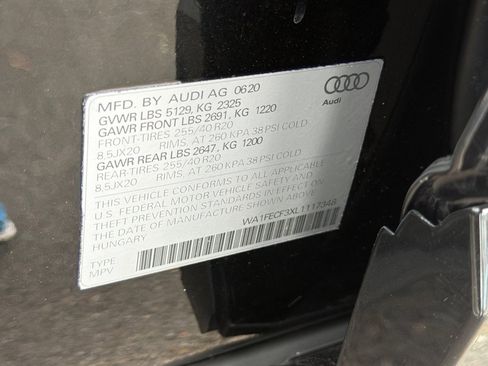 Used 2020 Audi Q3 2.0T Prestige w/ Prestige Package image 41