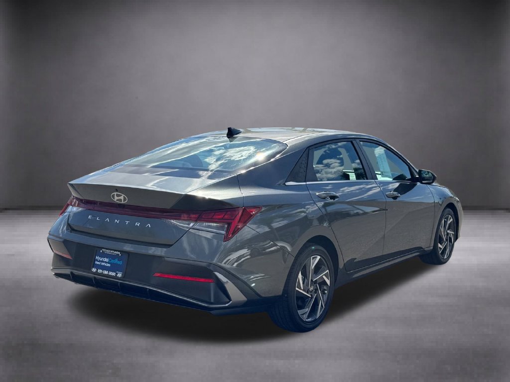 Certified 2025 Hyundai Elantra SEL FWD image 8