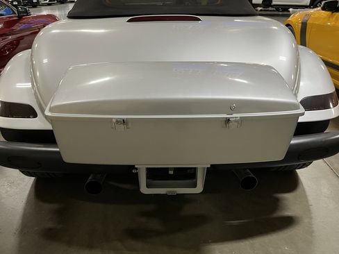 Used 2001 Chrysler Prowler image 15