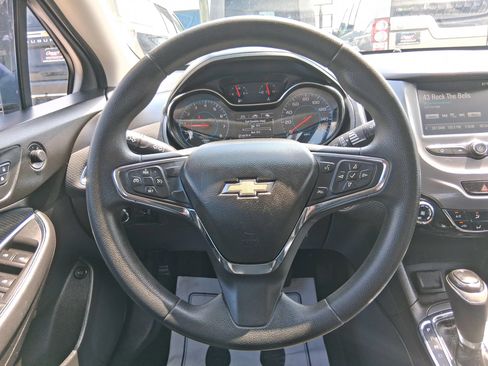 Used 2016 Chevrolet Cruze LT w/ Convenience Package FWD image 12