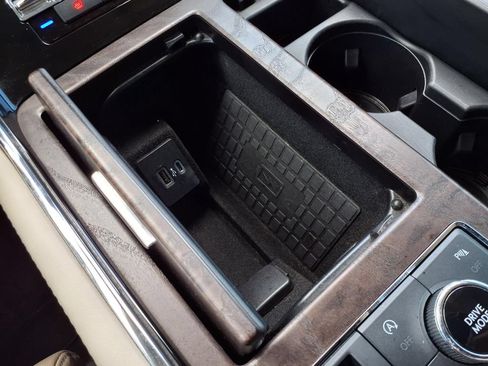 Used 2021 Lincoln Navigator Reserve RWD image 14