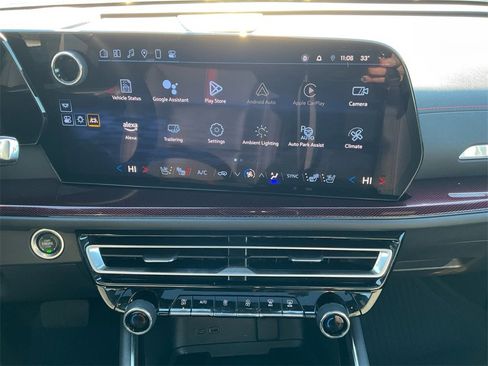 Used 2024 Chevrolet Traverse RS w/ LPO, Floor Liner Package image 12